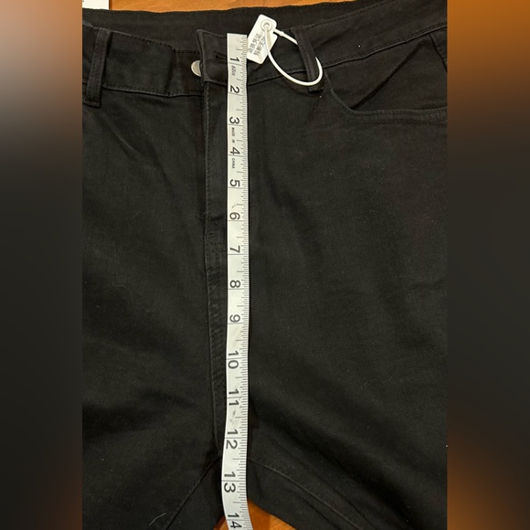 🆕Studio Black Fringe Hem Jeans - Picture 3 of 11